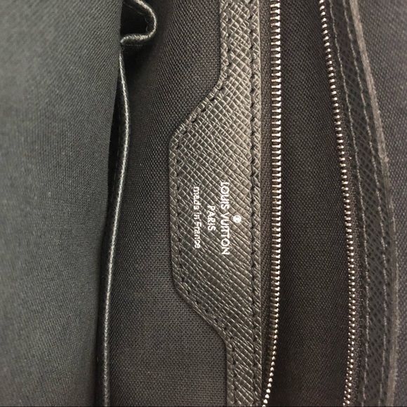Authentic LV briefcase laptop bag - Picture 6 of 8